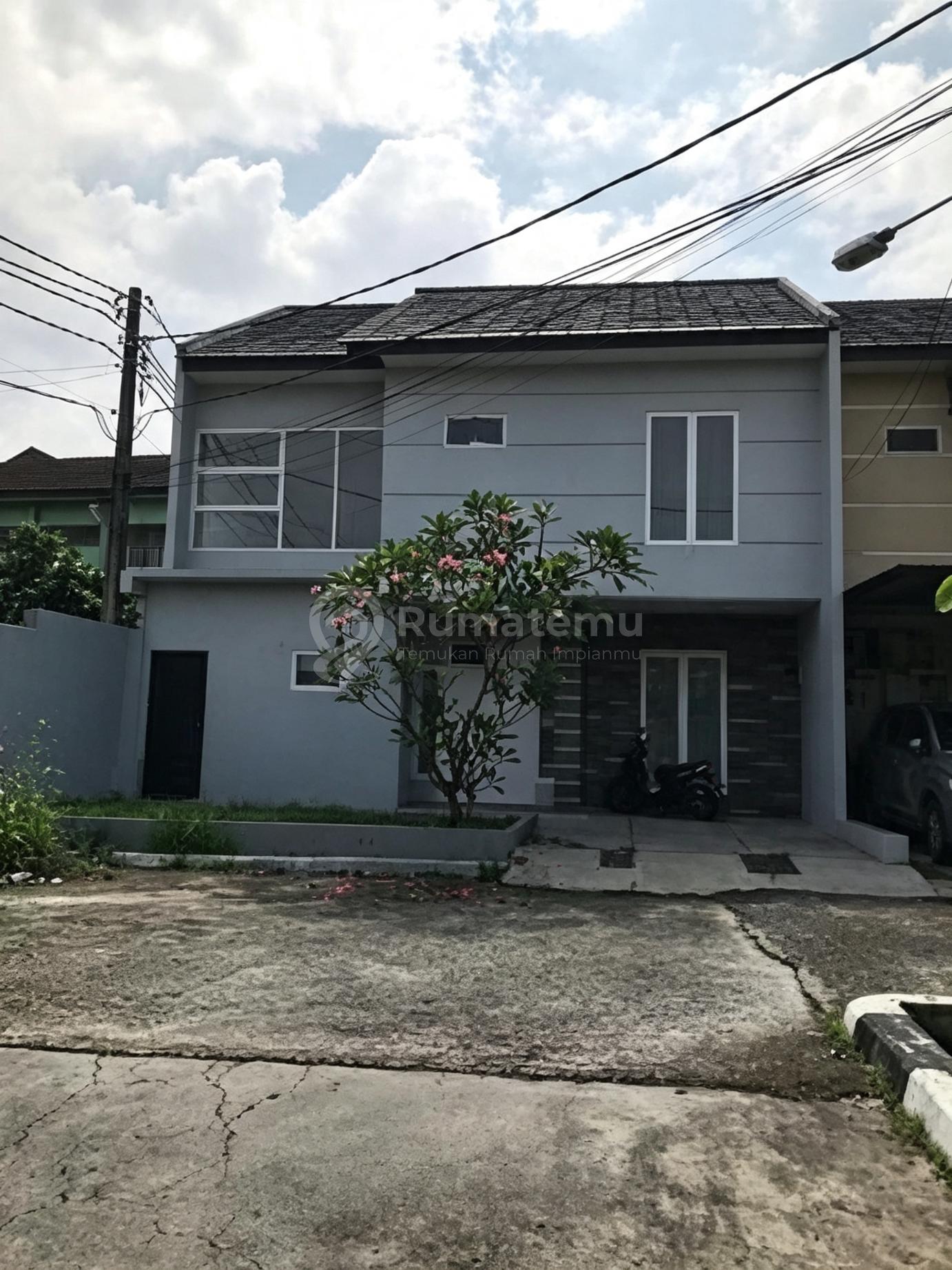 Dijual Rumah Lokasi Strategis Dan Bagus di Perum Ciater Permai