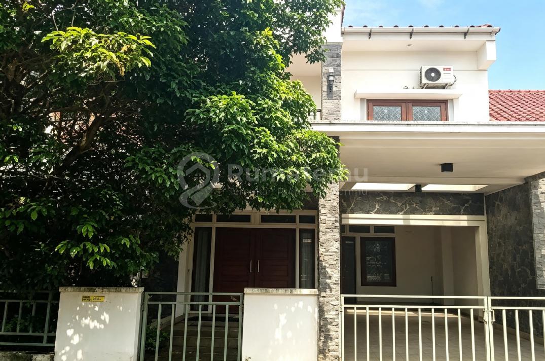 Disewakan Rumah BSD City Kamar Tidur 5+1 Lokasi Strategis