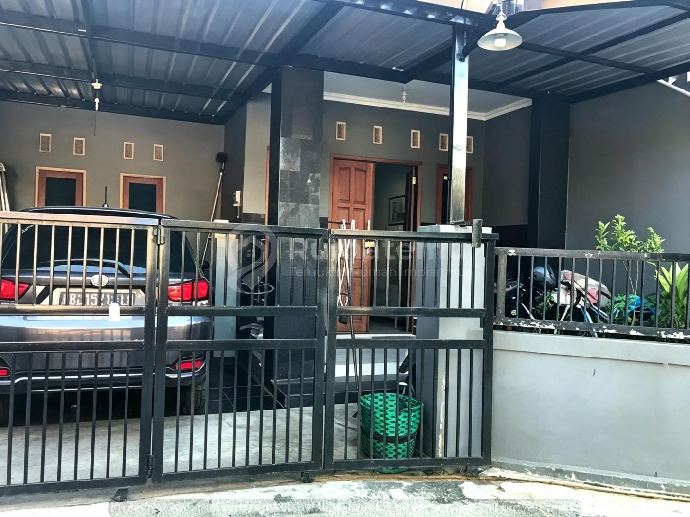 Dijual rumah cantik, dijalan Kaliurang km 9, dekat banyak fasum