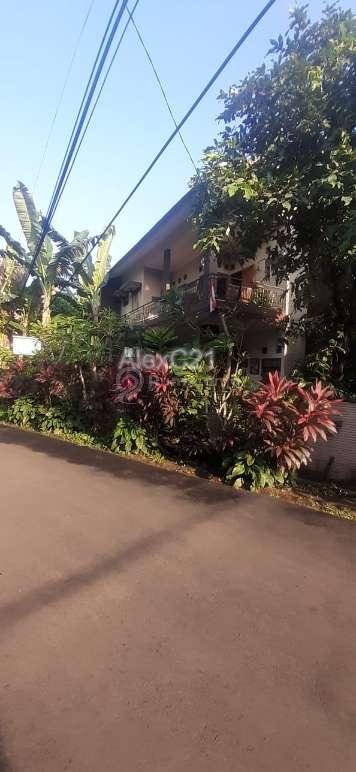 Dijual Rumah dengan Akses 2 jalan Mobil Cireundeu, Ciputat Timur, Tangerang Selatan, Banten