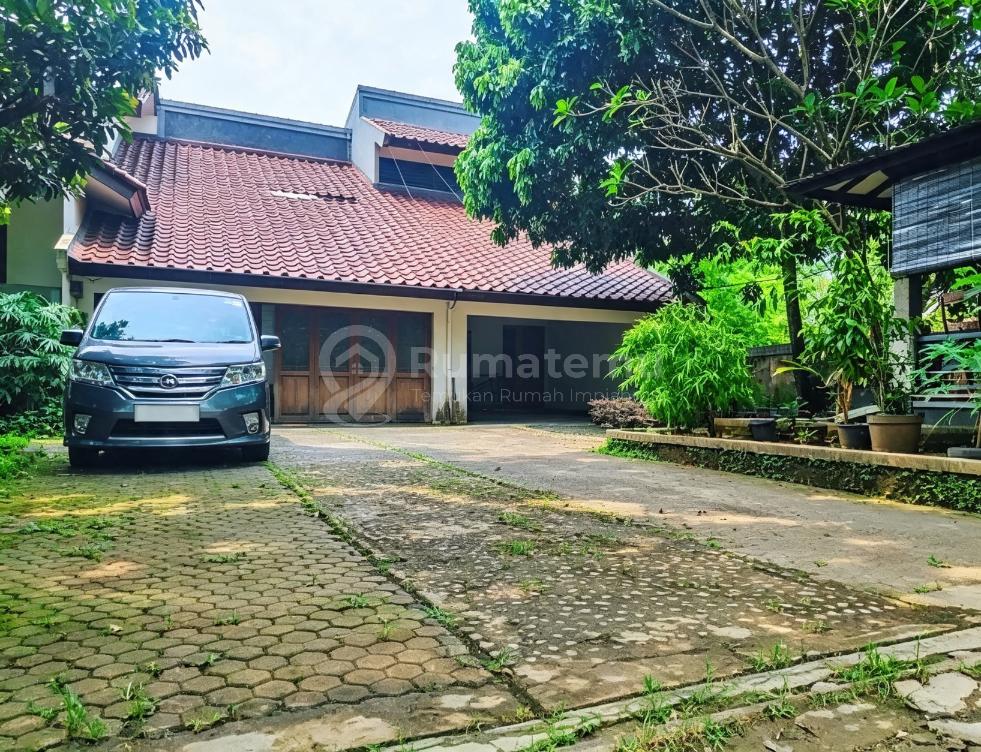 Bisa KPR, Rumah, 2 Lantai, SHM, Bebas Banjir