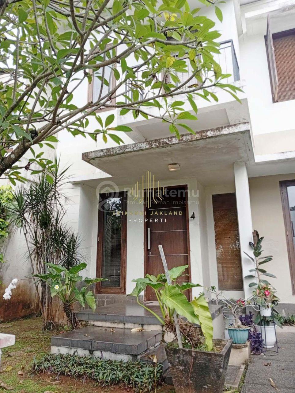 Jagakarsa Rumah Dalam Town House Siap Huni