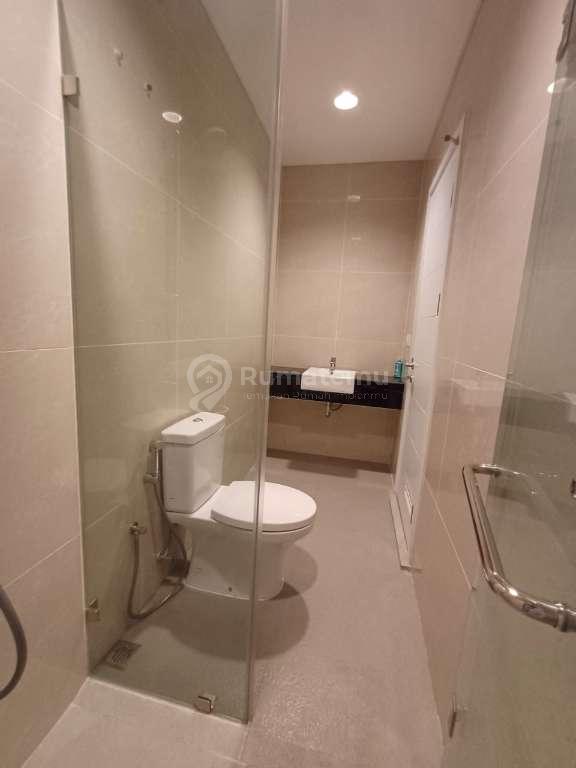 Dijual Cepat Rumah di The Riviera at Puri 8×18.