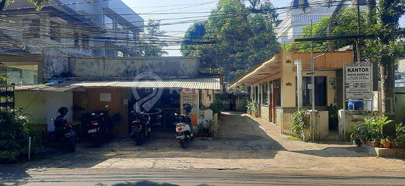 Rumah dan Kost 20 Kamar Hitung Tanah 1540 m2 SHM Muka 12 Meter  Lokasi Premium Super Strategis Selangkah ke Kampus ITB Bandung 