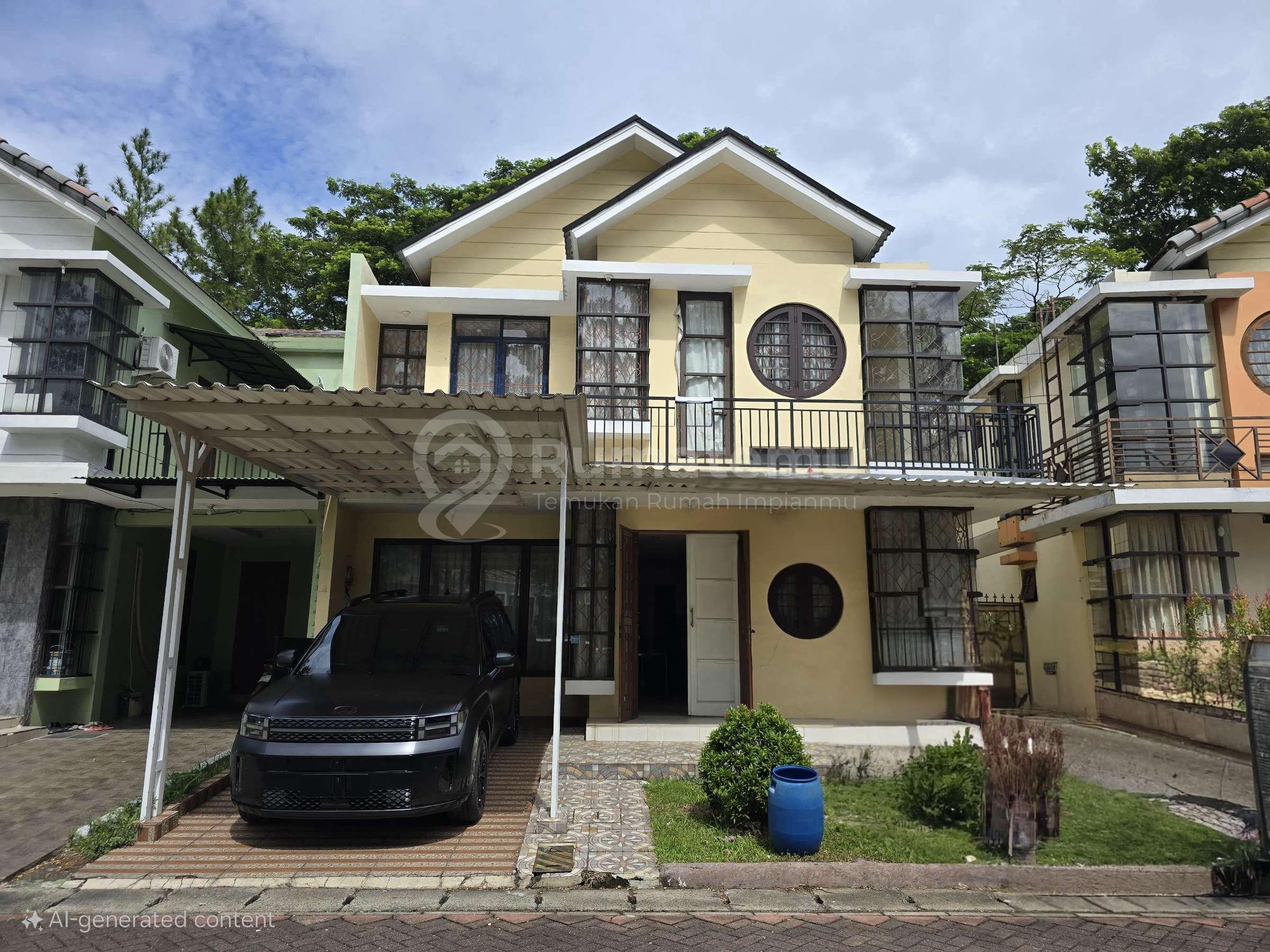 Dijual rumah Halaman belakang dan depan, service area di belakang ada di Lippo Karawaci, Panunggangan Barat, Cibodas