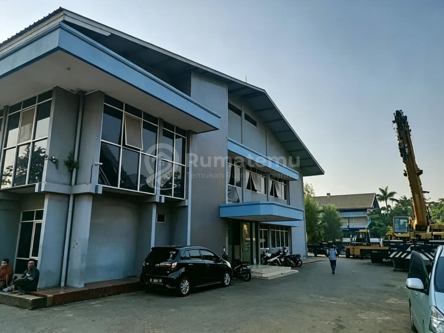 Dijual Tanah dan Gudang di Cakung Cilincing 5800 m2 Pinggir Tol