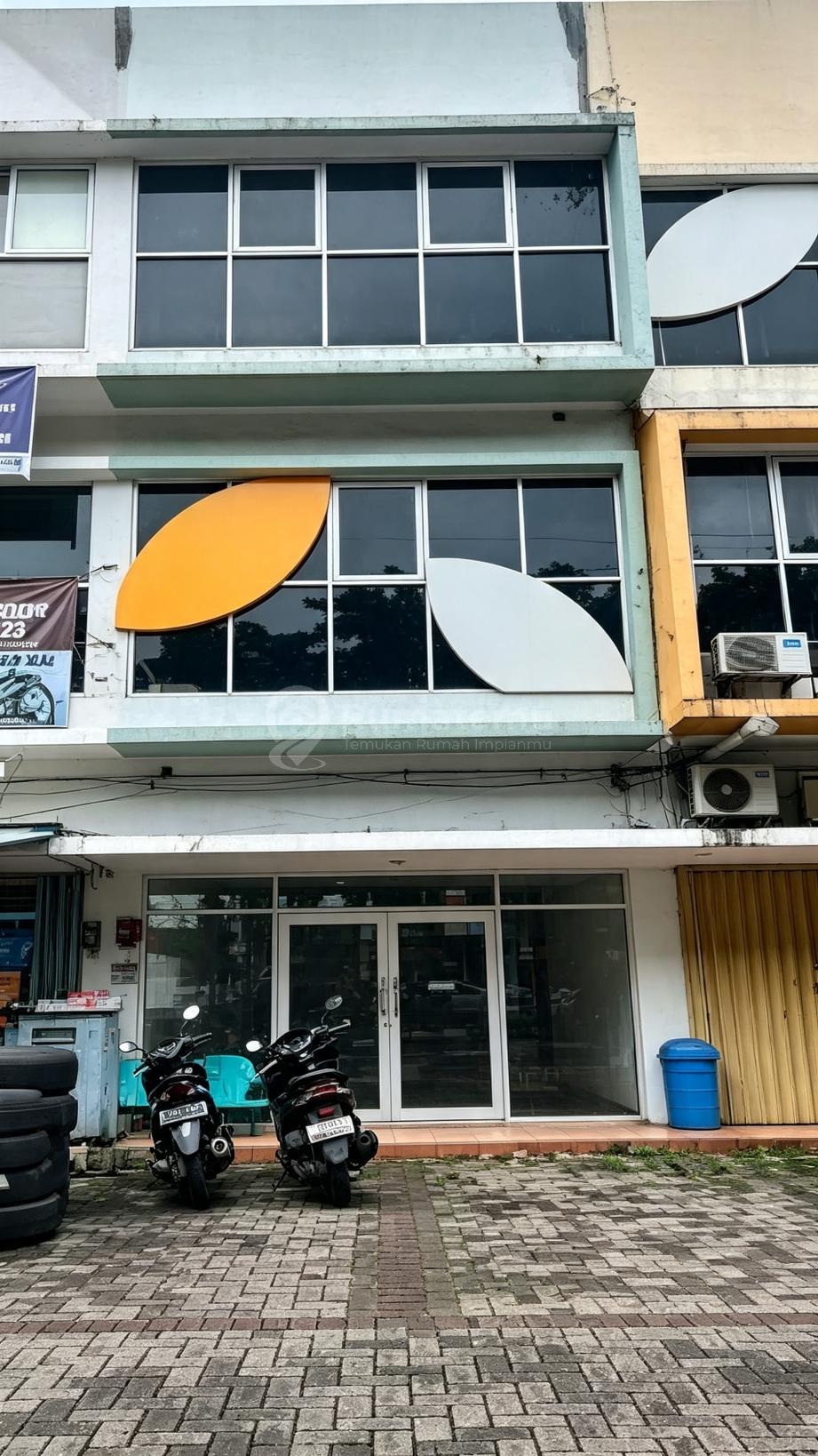 Dijual Cepat Ruko Gadget Gading Serpong Pinggir jalan