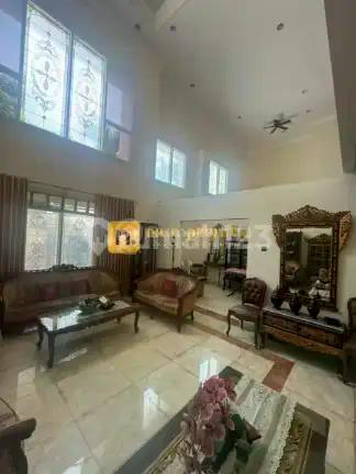 Rumah Bagus Tanah Luas Dalam Komplek di Rawamangun Jakarta Timur