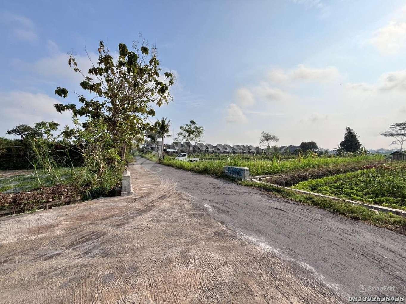 Dijual Tanah Asri Dekat Besi Jakang Sleman Jalan Utama View Sawah Villa