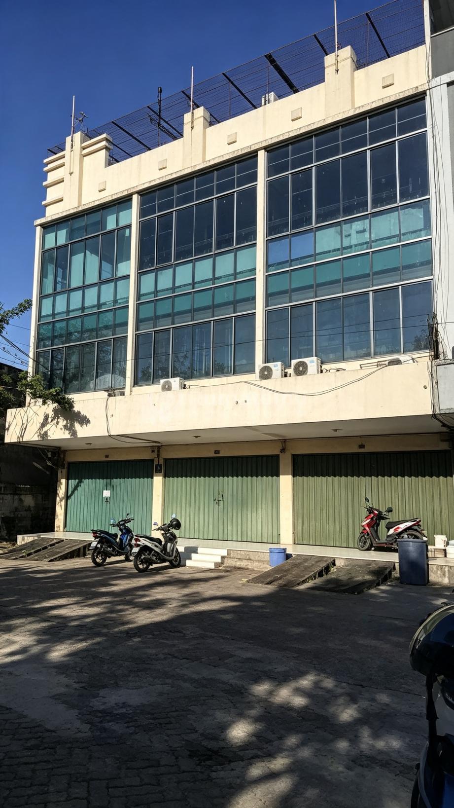 Ruko Puri Deltamas Bandengan Siap Pakai Gandeng 3
