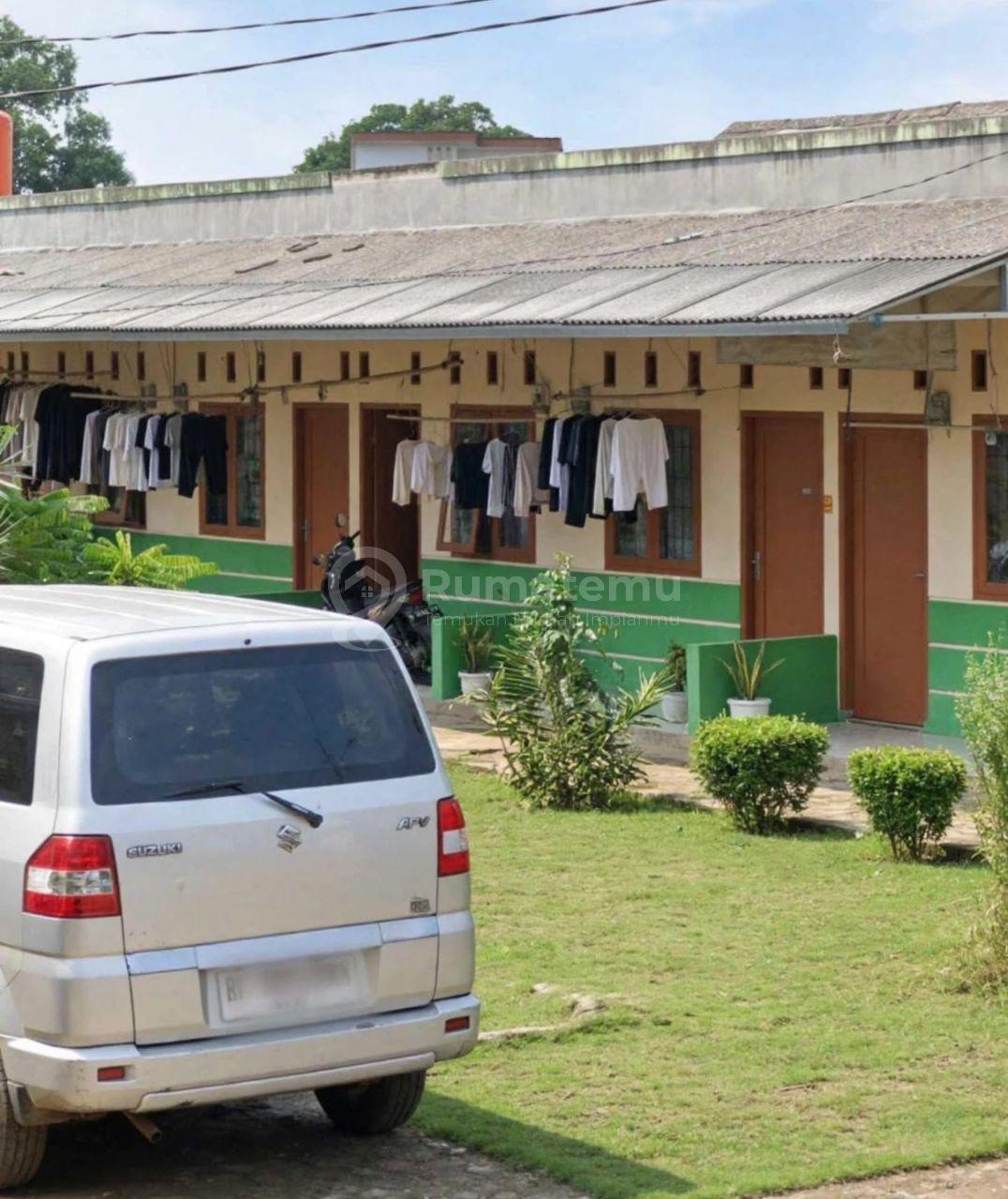 DIJUAL Kontrakan 6 Pintu & Kios Produktif yang Nyaman dan Berada di Lokasi yang Strategis dan Bebas Banjir di Jelupang, BSD, Tangerang Selatan