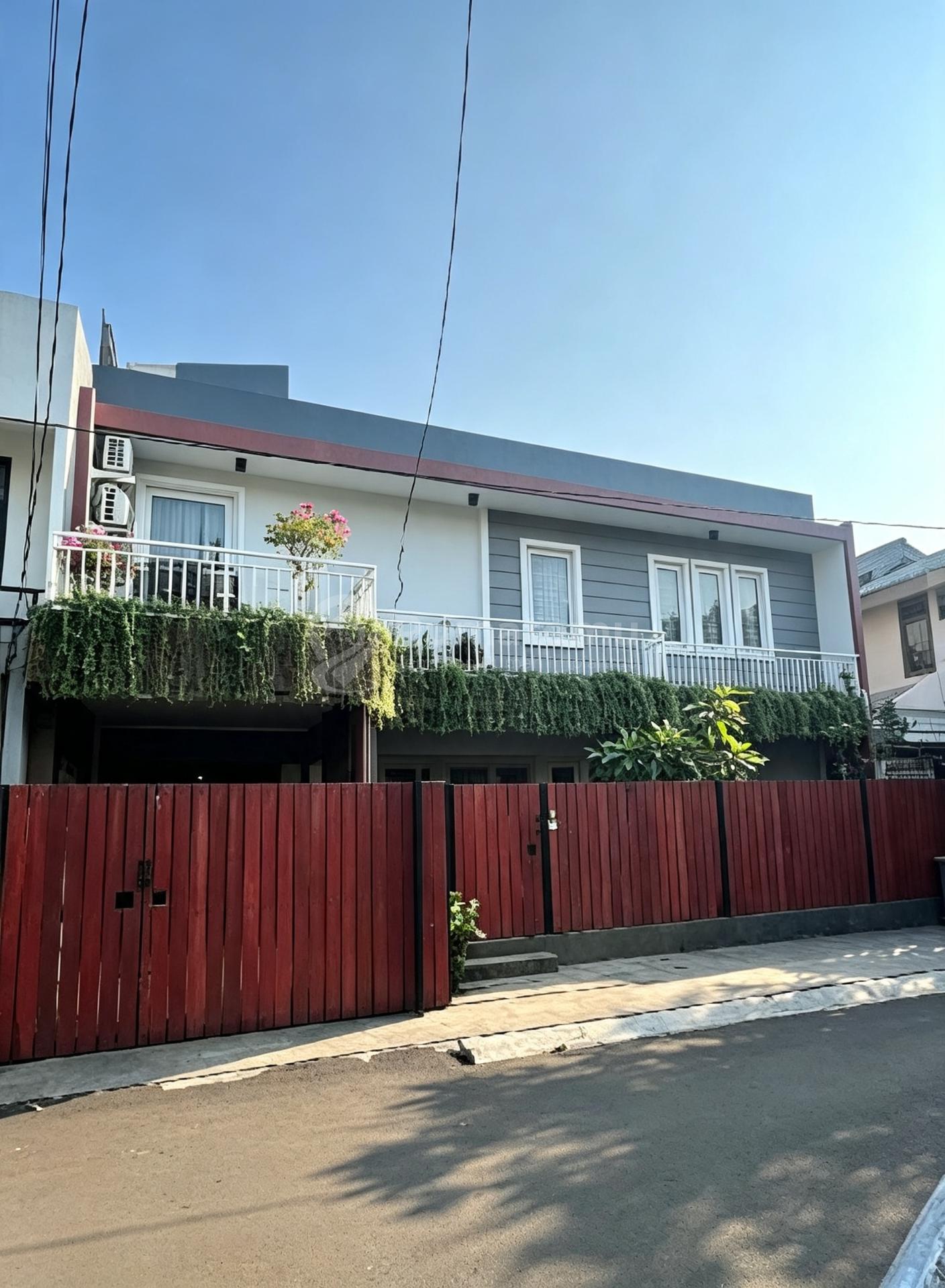Dijual Rumah Siap Huni Lokasi Strategis Harga Menarik Di Bintaro Sektor 9