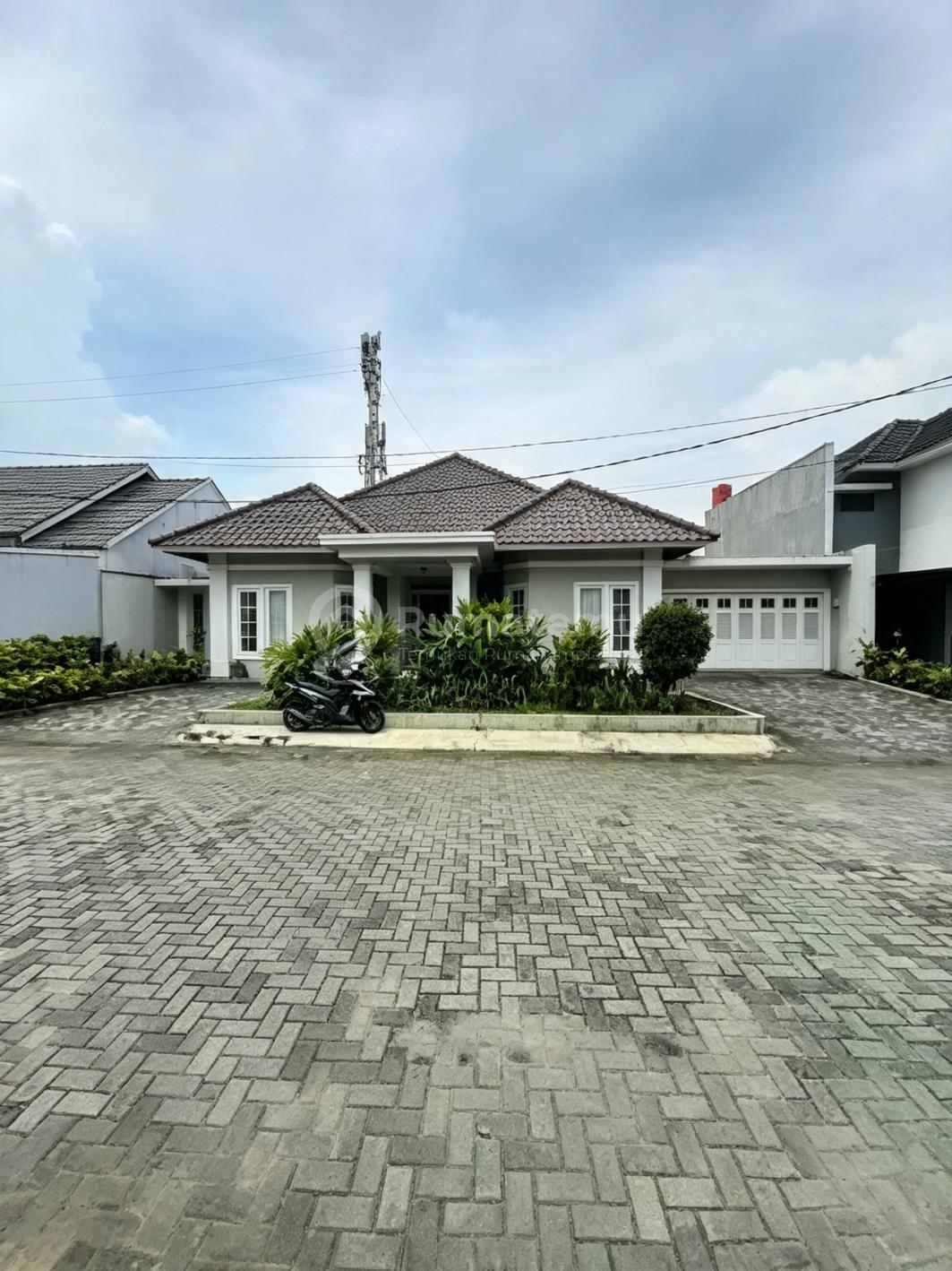 Rumah Bagus Siap Huni Dalam Cluster di Cipayung