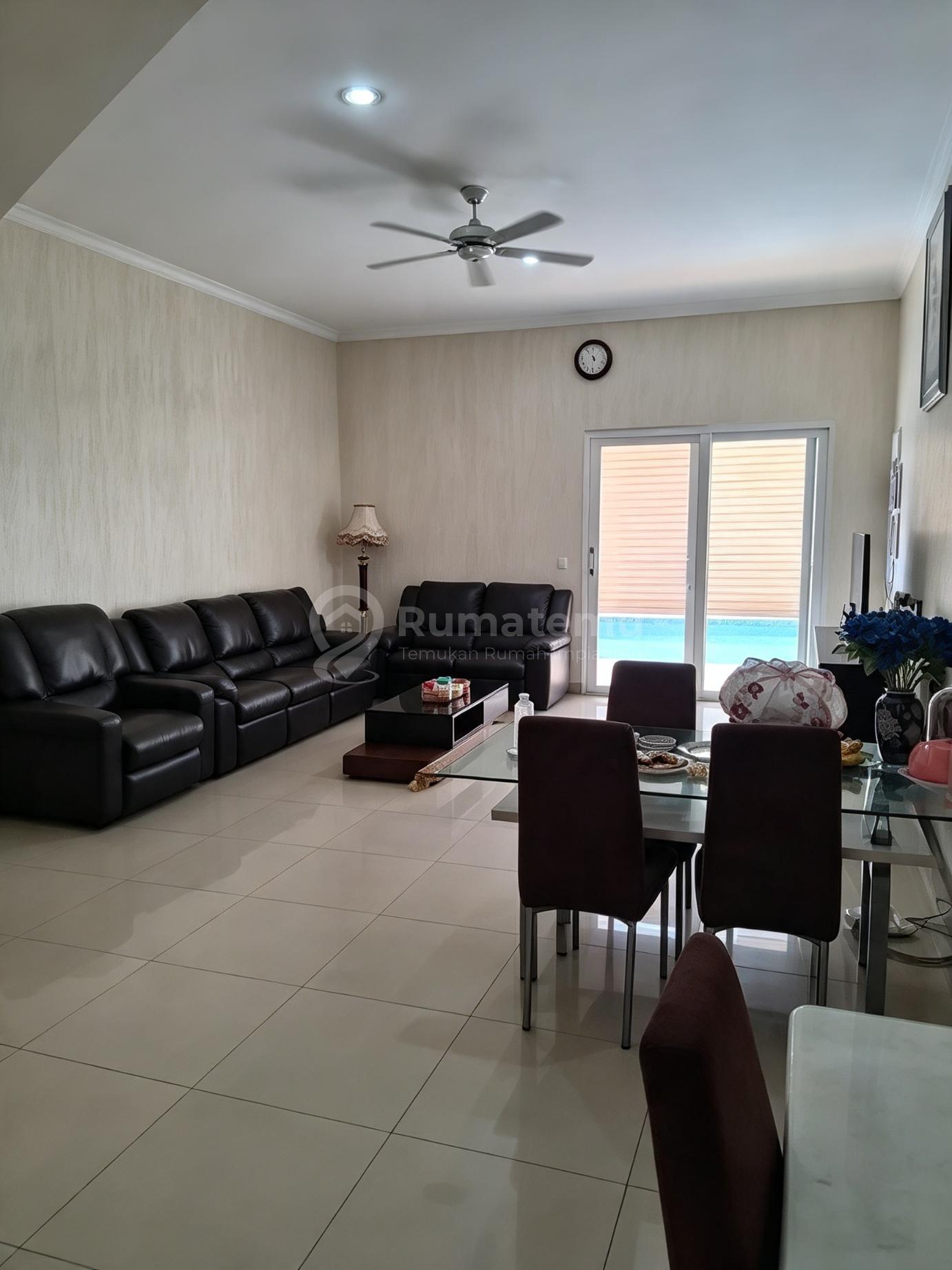 Di Jual Rumah Pik + Swimming Pool Di Katamaran Indah