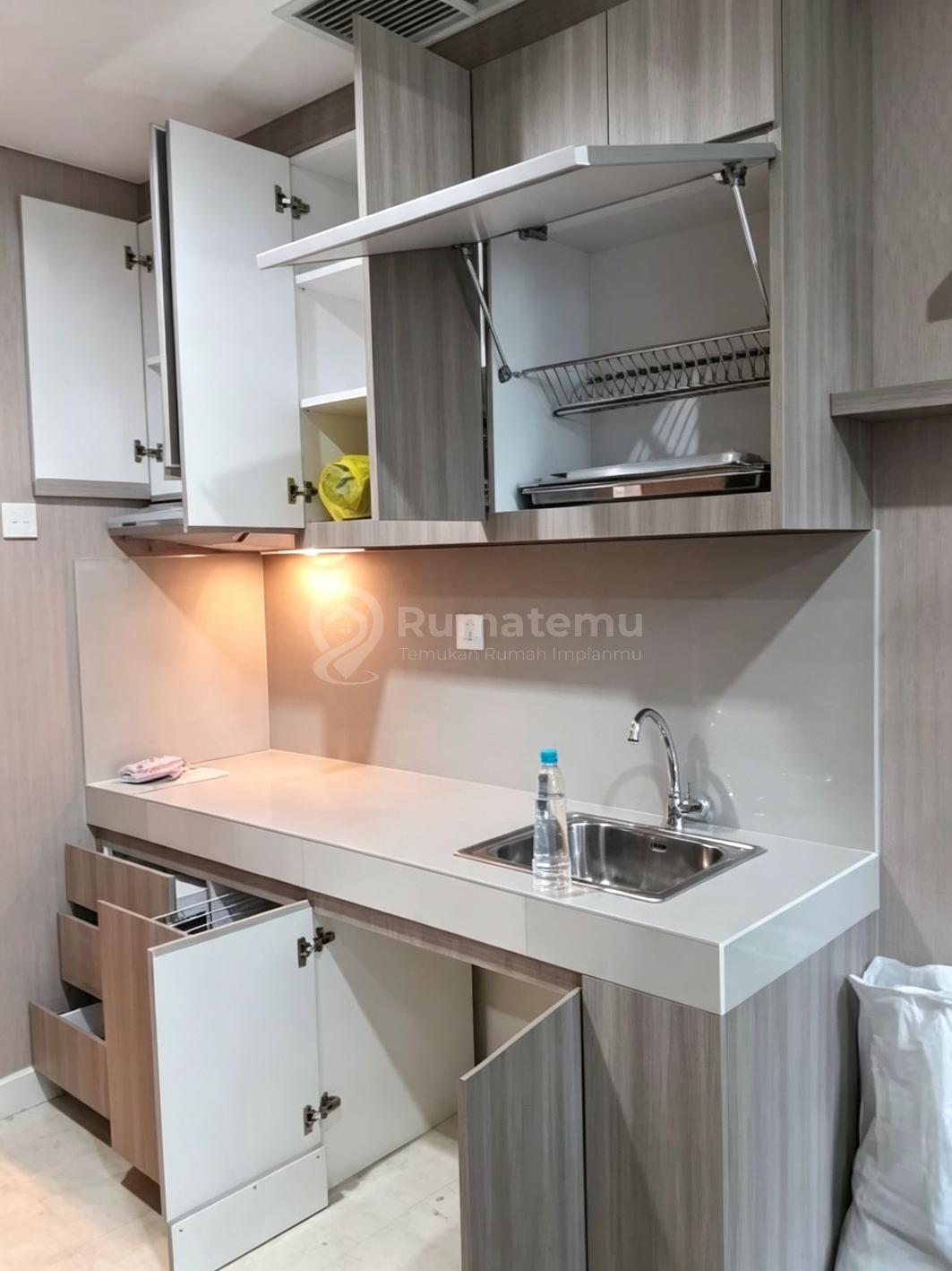 Dijual apartemen Studio Semi furnished Puri Mansion Apartemen Kembangan Selatan