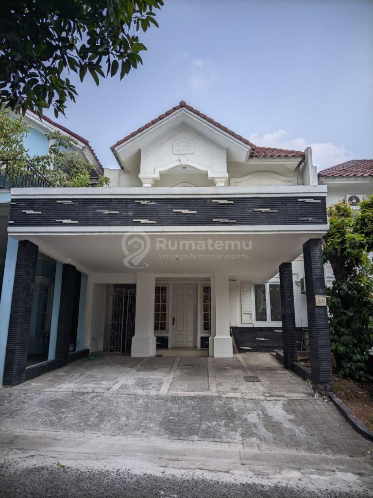 Dijual rumah di legenda Wisata
