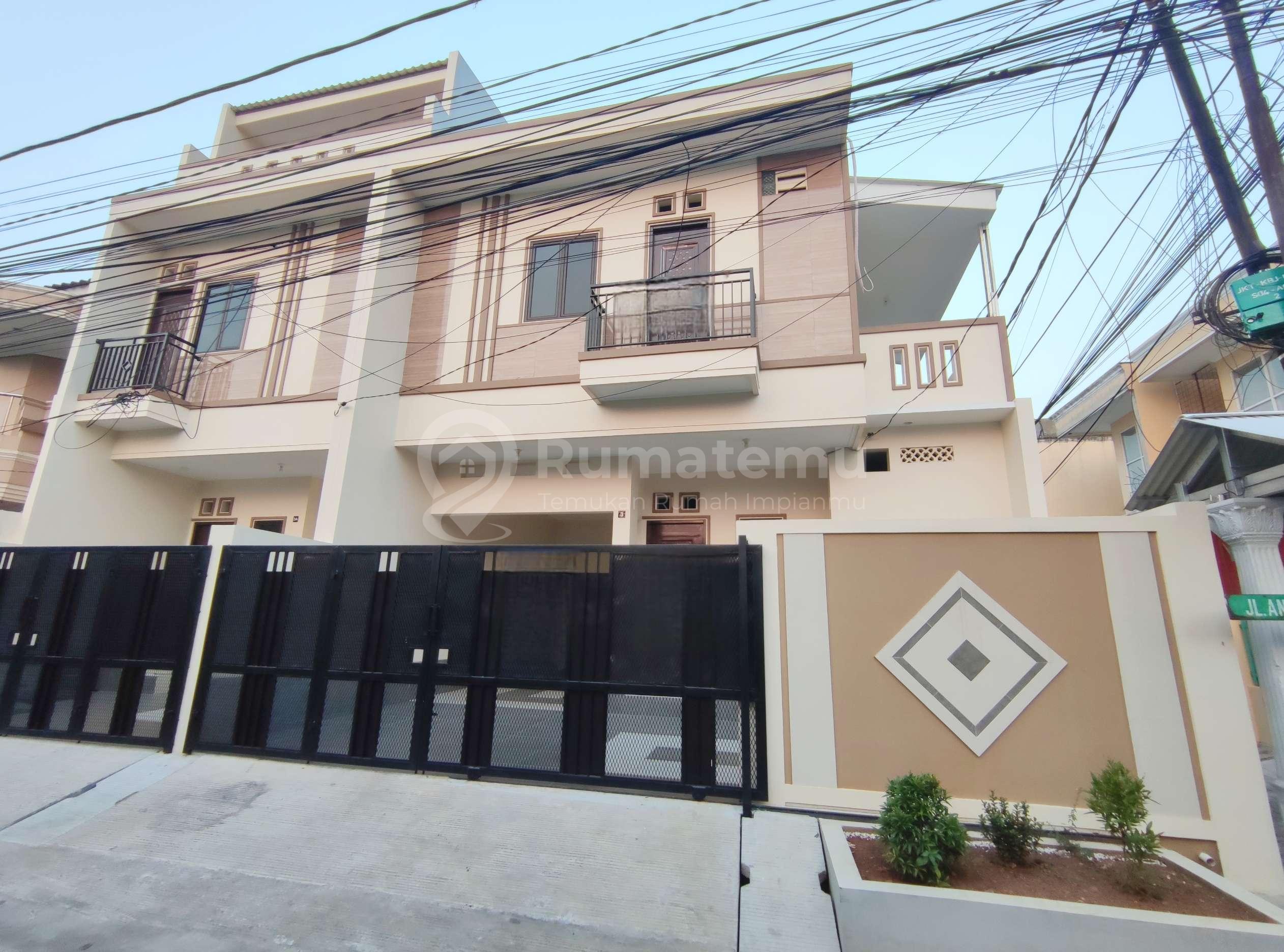 RUMAH DURI KEPA BANGUNAN BARU SISA SATU UNIT SAJA JAKARTA BARAT