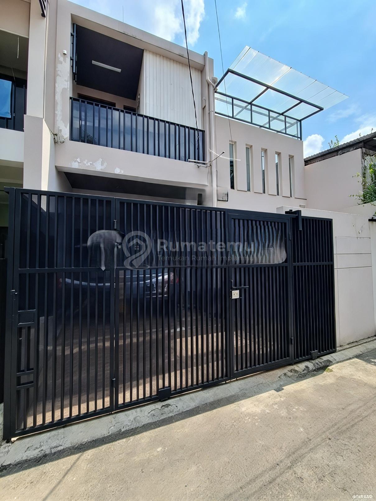 Dijual Rumah Lokasi Strategis Harga Menarik di Kebayoran Baru Jaksel
