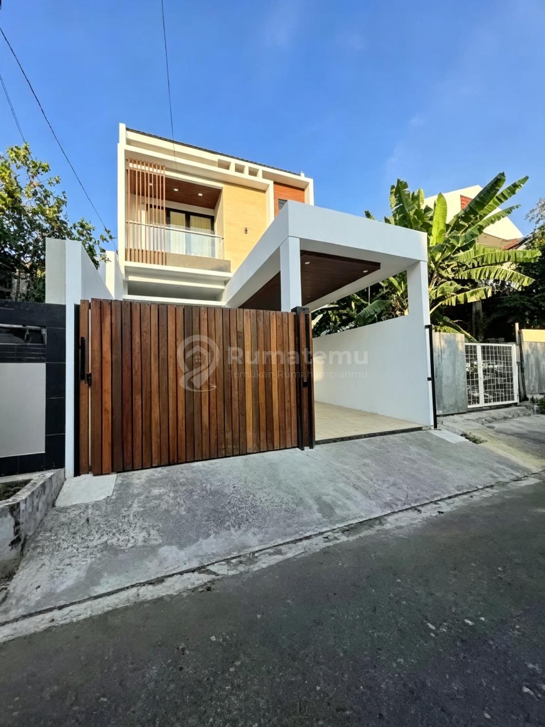 Rumah Baru Dalam Komplek di Duren Sawit Jakarta Timur