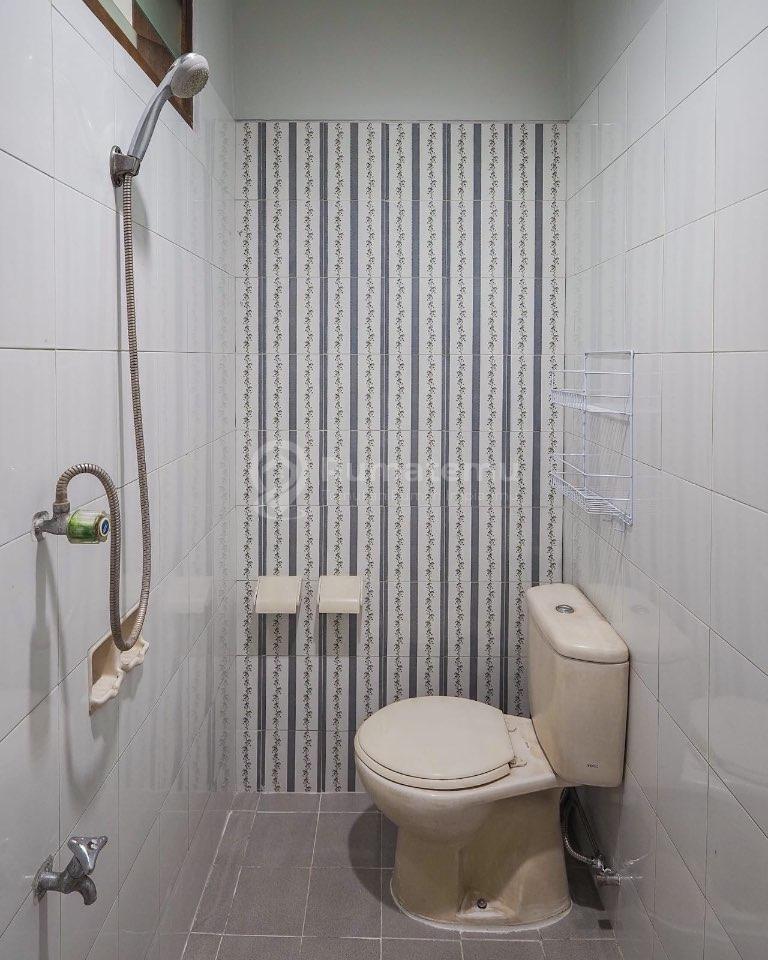     Dijual Rumah Premium Lebak Bulus – Rooftop, Parkir 4 Mobil, SHM, LT 580 m²