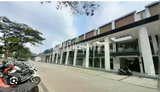 Disewakan Gedung / Ruko di Gading Serpong, Free Parkir, Pinggir Jalan Boulevard
