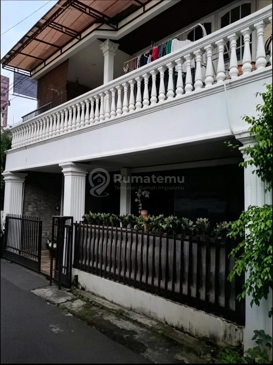 Dijual Rumah 2 Lantai Siap Huni Dijalan Anggerk Neli Murni Kemanggisan, Jakarta Barat