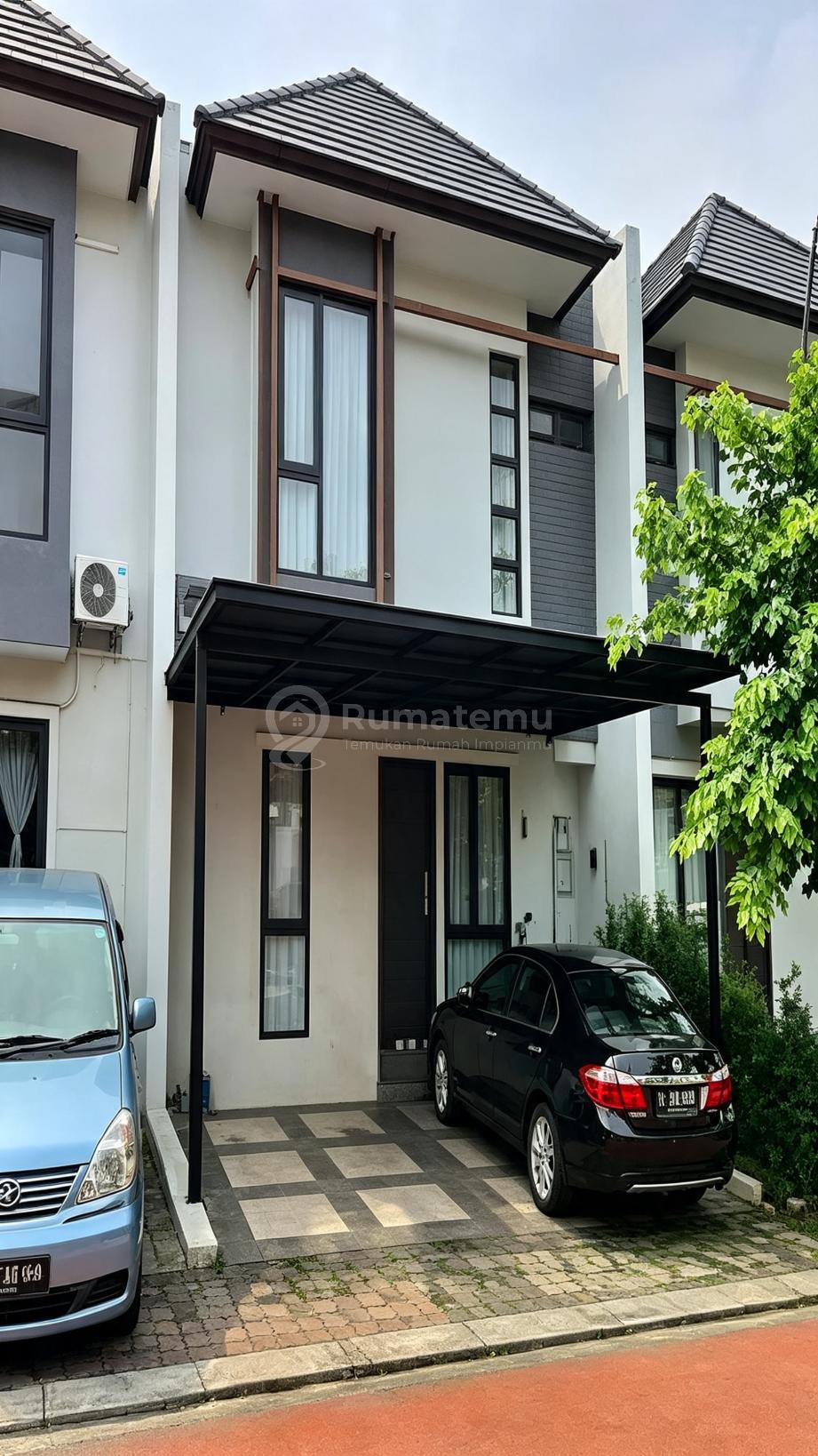 Rumah Kireina 2.Lantai Nusaloka BSD City.