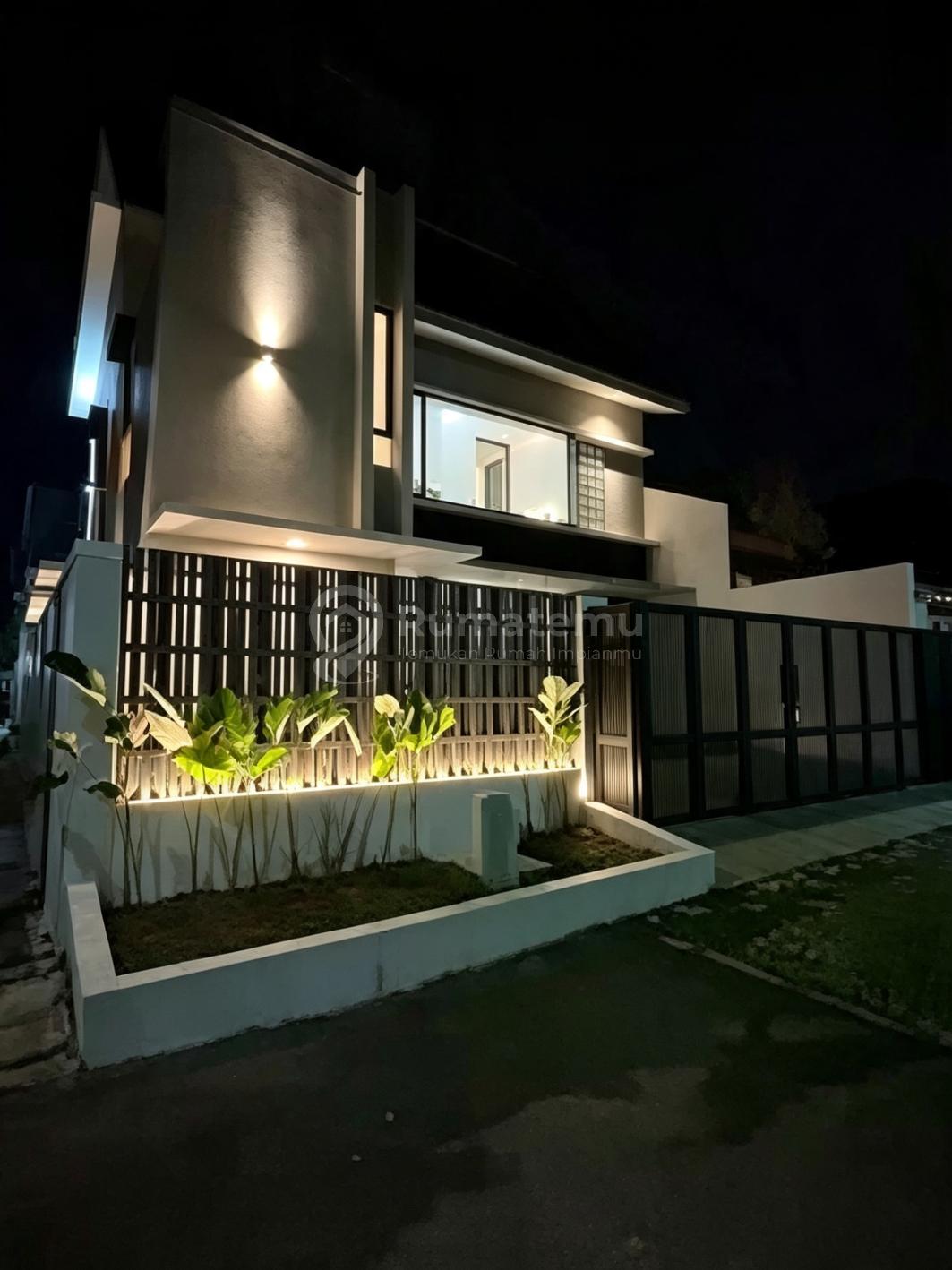 Dijuall Rumah Minimalis Dengan Desain Modern Di Kencanaloka Bsd City Luas Tanah 140 Luas Bangunan 190 Harga Rp. 3,2 Miliar