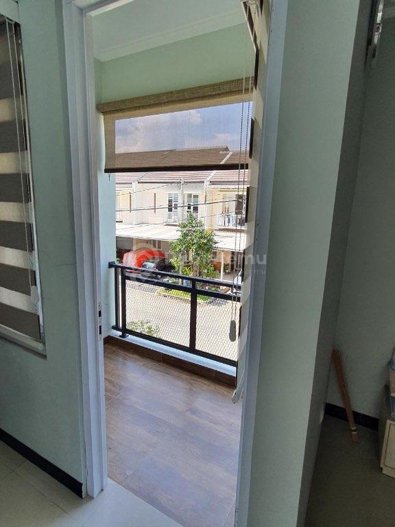 DIJUAL Rumah Semi Furnished 2 Lantai di Taman Kopo Indah 3 Springville