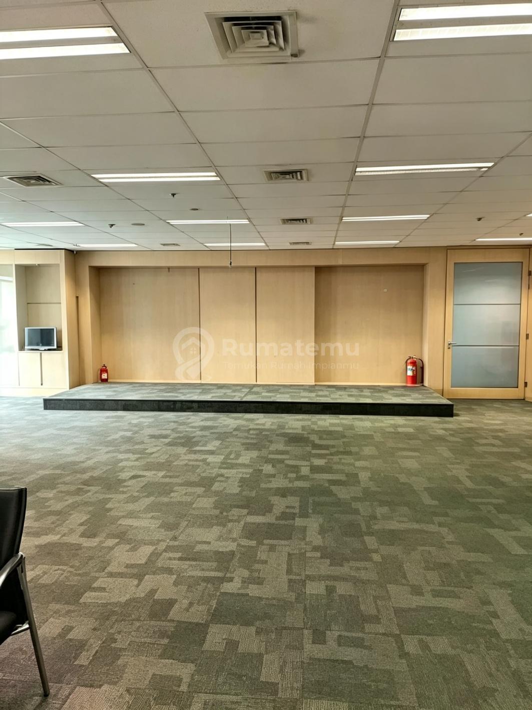 Office Space Scbd Area 1 Lantai Full