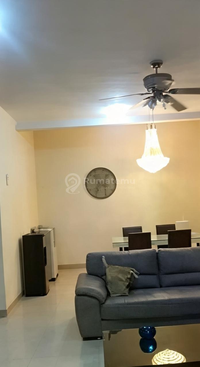 Dijual Cepat Rumah Siap Huni 2 1/2 Lantai di Villa Permata Gading SHM