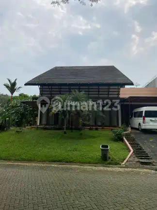 Rumah Hoek Design Menarik Cluster Premium Strategis