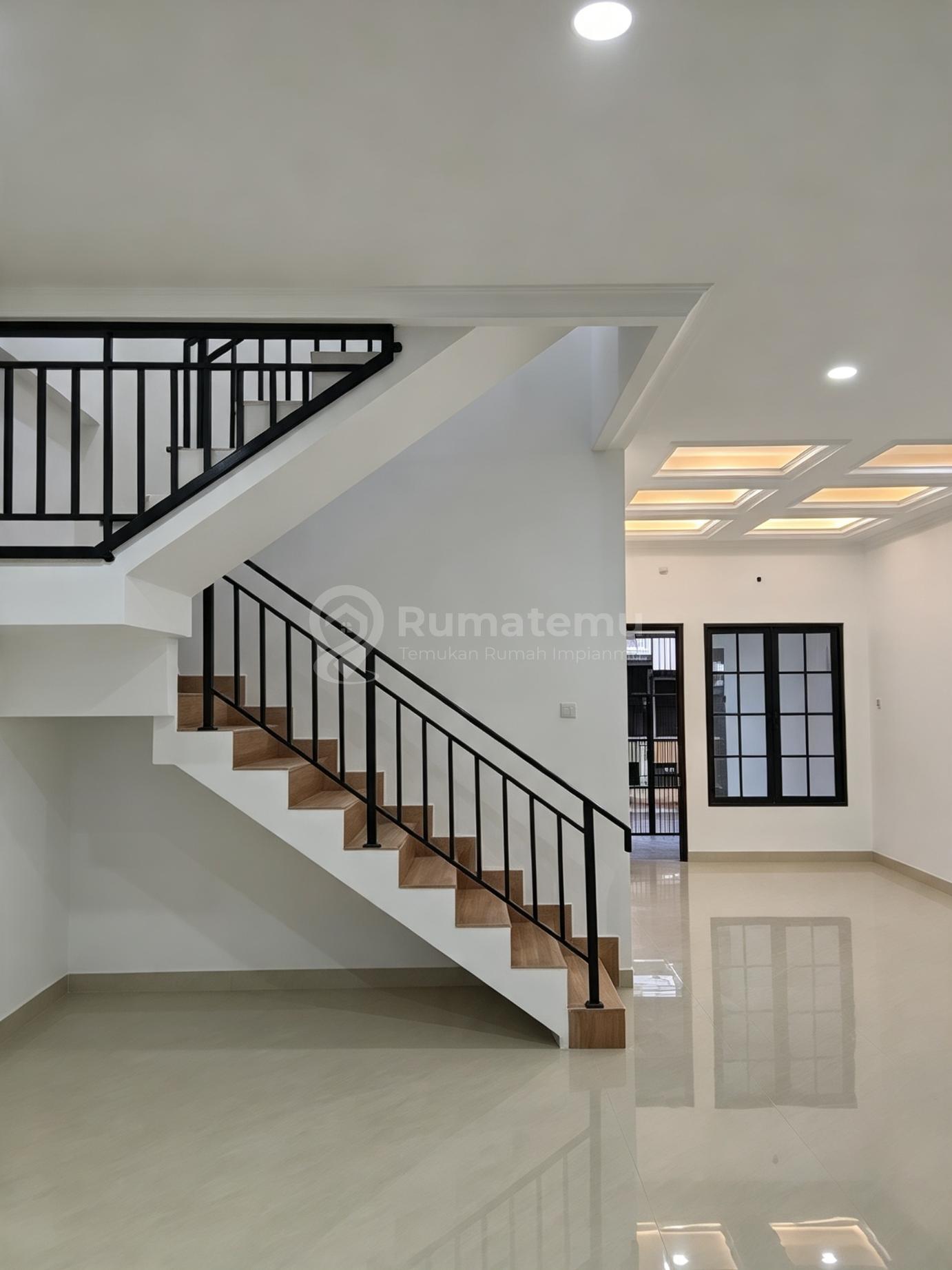 Citra 5, Pegadungan, Kalideres, Jakarta Barat..Disewakan Rumah Baru 2 Lantai Full, Tidak Boleh Bawa Hewan Peliharaan, Minimal Sewa 2 Tahun, Dapur Full Kitchen Set + Exhaust Fan Modena, PLN 4.400 Watt, Air Pam, Line Telepon.-H30926r4