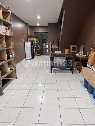 Dijual Ruko 2 Lantai Ex Kantor Dalam Komplek Perumahan Legenda Wisata Cibubur