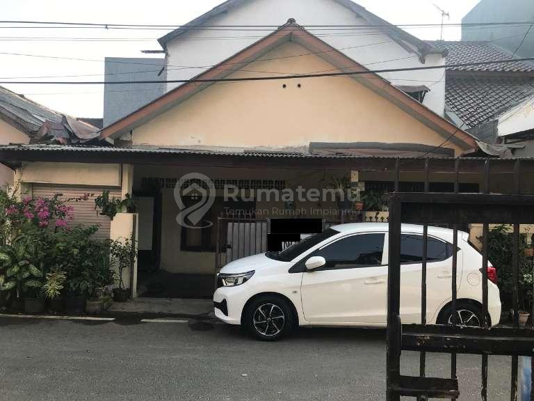 Dijual rumah butuh renov Akses 2 jalan mobil Hadap Selatan di Rawasari, Cempaka Putih Barat