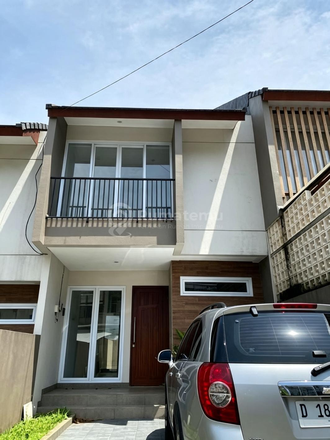 Jual Rumah Sejuk di Ciwaruga Dekat Gegerkalong Bandung