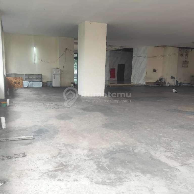 Dijual dan Sewa gedung strategis di Mampang Prapatan, Jakarta Selatan