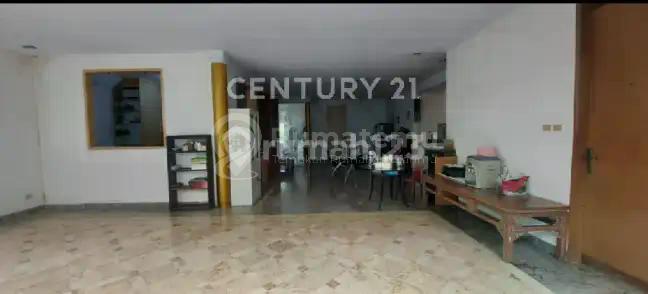 Rumah Lama 1 Lantai Dalam Komplek Permata Hijau