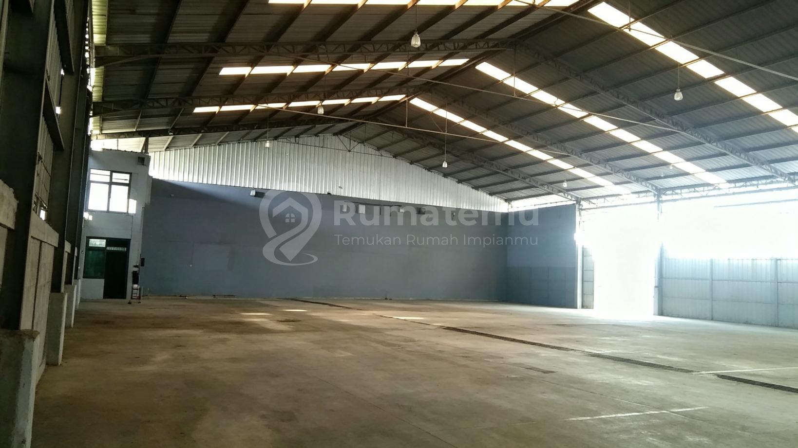 Di Sewakan Gudang Gandeng Tiga di Daan Mogot KM 17 Kalideres Jakarta Barat