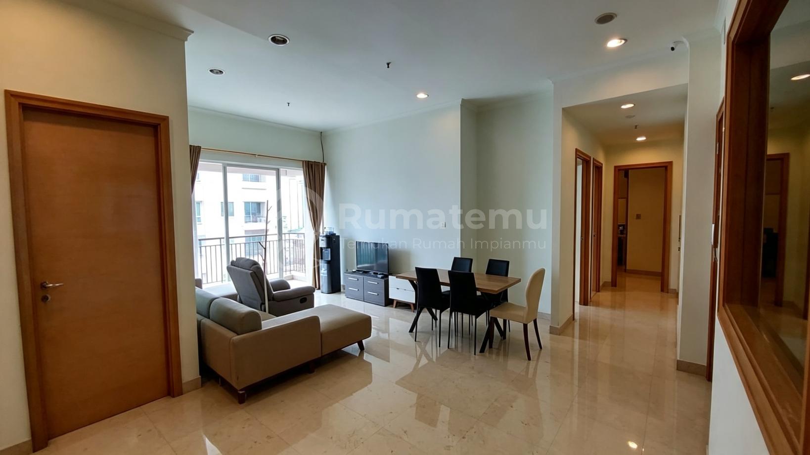 Dijual B U Apartemen Senayan Residences Semi furnished Private lift