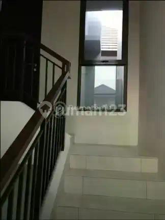 Rumah di The Eminent Precia BSD City.murah