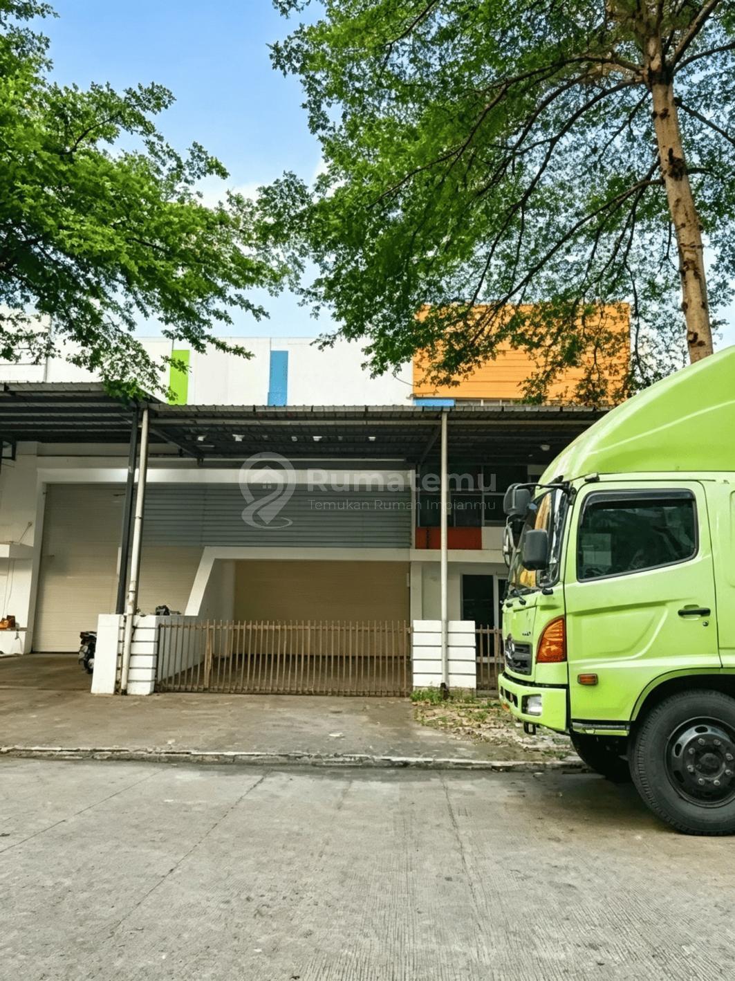 Gudang Murah Siap Pakai Harga 7 Man Hadap Barat Taman Tekno BSD