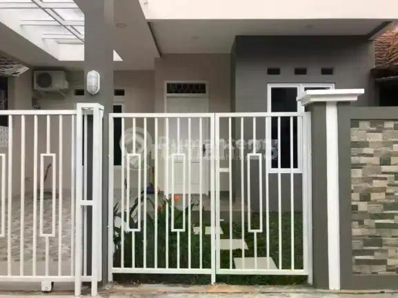 Rumah Bagus Siap Huni Dalam Komplek di Cinere Cinere, Depok