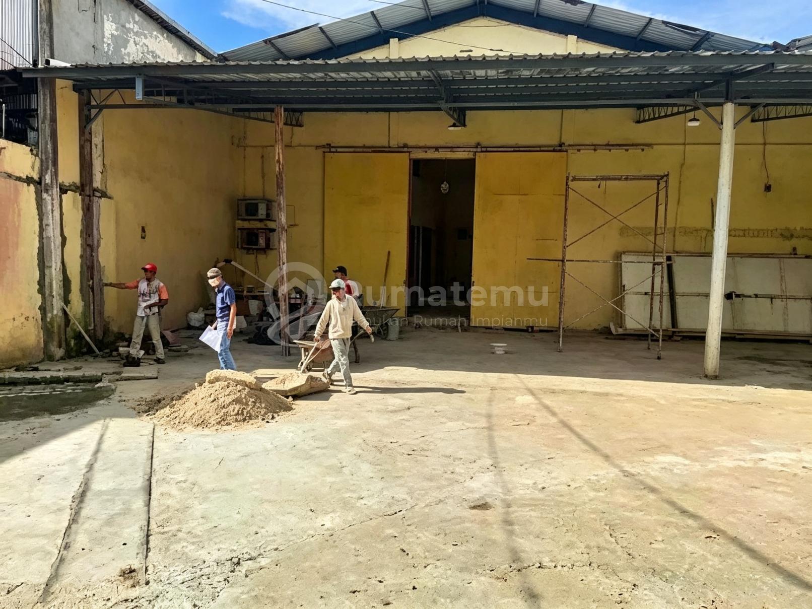 Disewakan Gudang Siap Huni di Daerah Raya Daan Mogot, Cengkareng, Jakarta Barat.