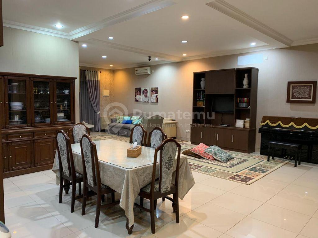 Jual Rumah Kontemporer di Kebon Kacang Selangkah Dari GI, Tanah Abang, Jakarta Pusat 