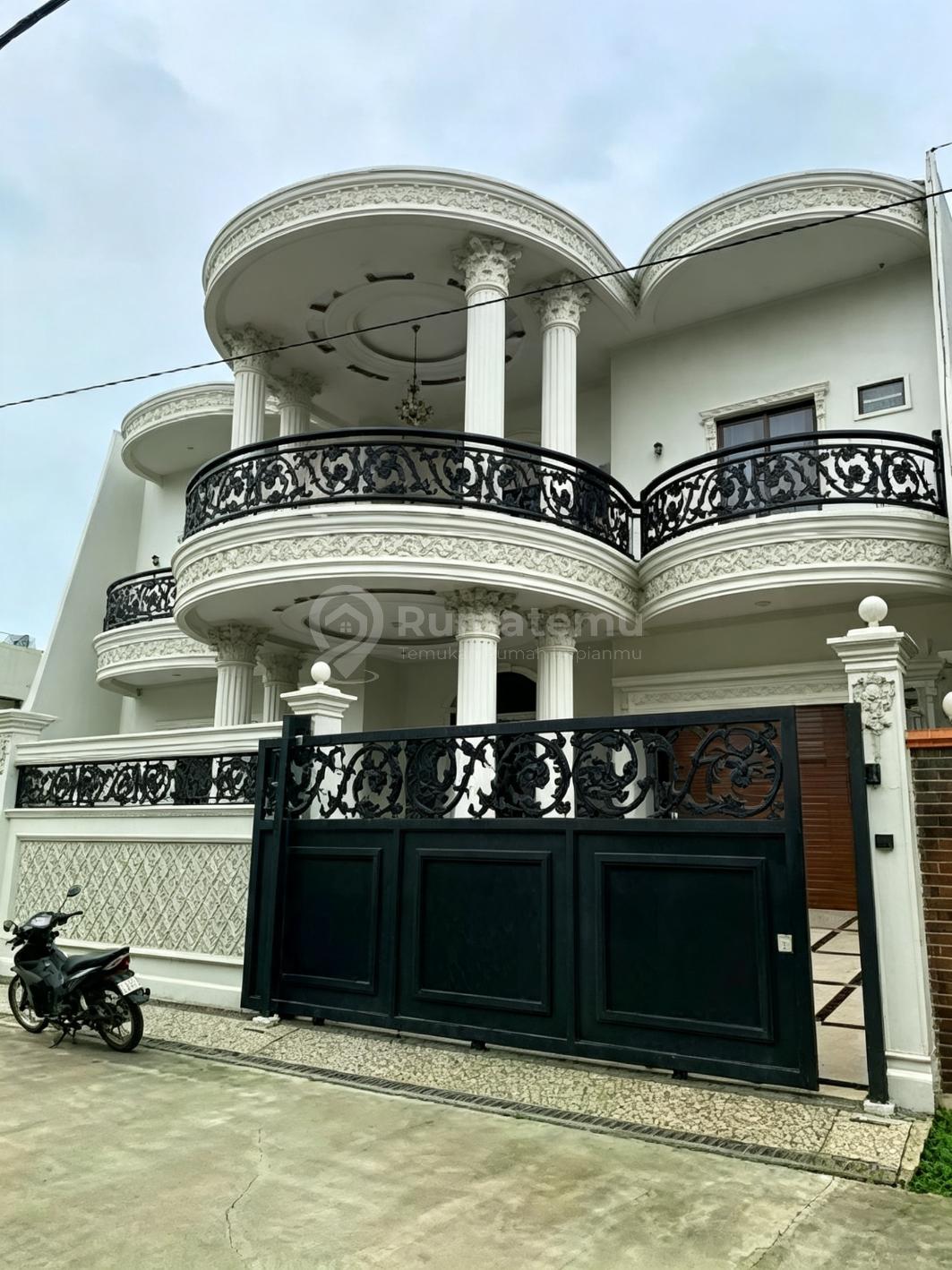 Rumah Baru Dalam Perumahan Grand Depok City