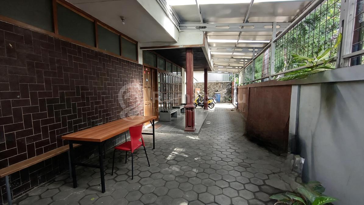 Dijual Rumah Besar Terawat Strategis Lt 340/300 7 BR Pasirluyu Barat Bandung