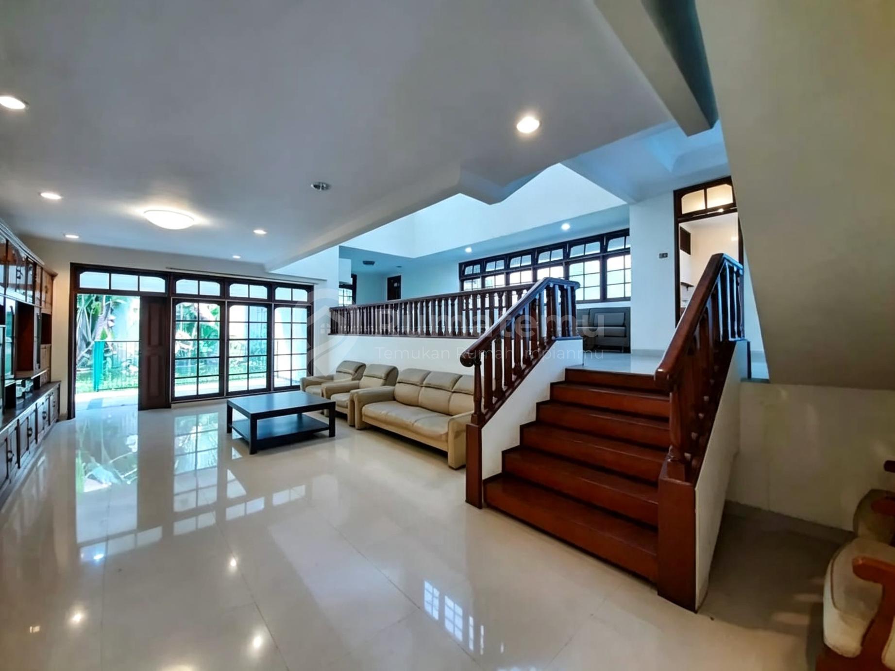 Dijual Rumah Pondok Indah Jakarta Selatan