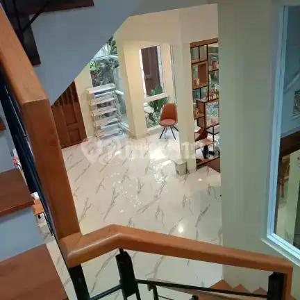 Ready For Sale Rumah Cantik Lantai 2 Siap Huni