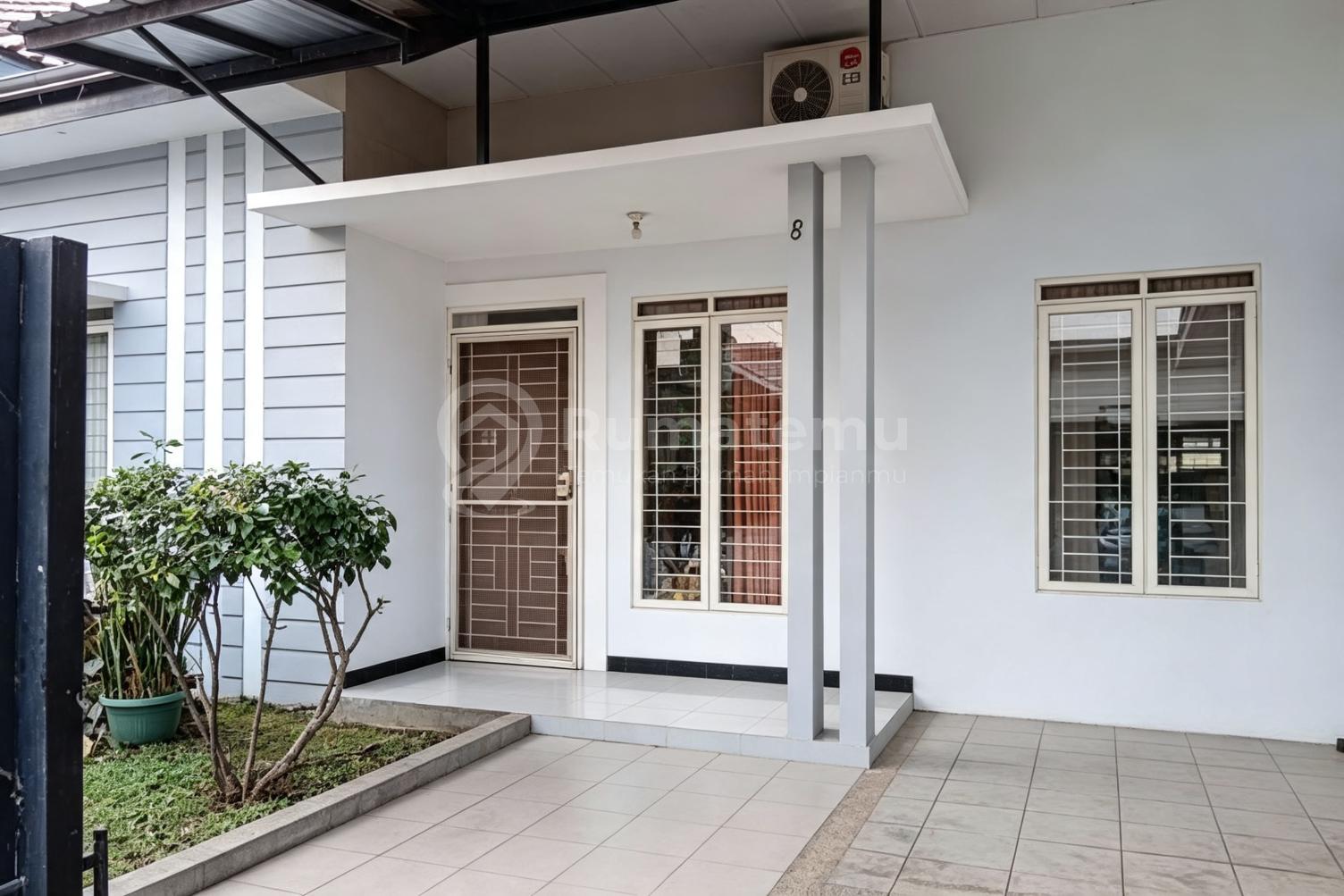 Jual Rumah Minimalis Taman Holis Indah Dekat Taman Kopo Indah, Sumbersari Bandung